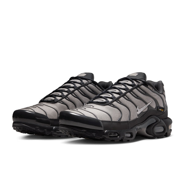 Nike Air Max Plus Cordura Returns In “Dark Smoke Grey”