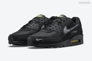 Nike Air Max 90 Next Nature “Triple-Black