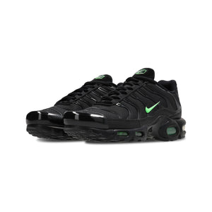Nike Air Max Plus "Black Green Strike".
